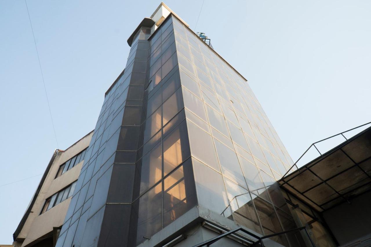 Oyo Flagship 37830 Hotel Aakar International Satara Exteriér fotografie