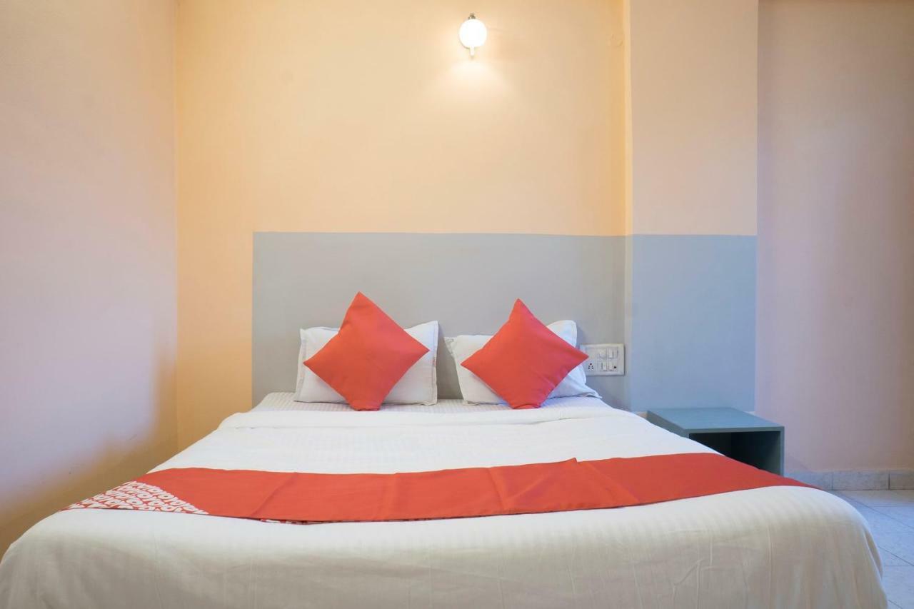 Oyo Flagship 37830 Hotel Aakar International Satara Exteriér fotografie