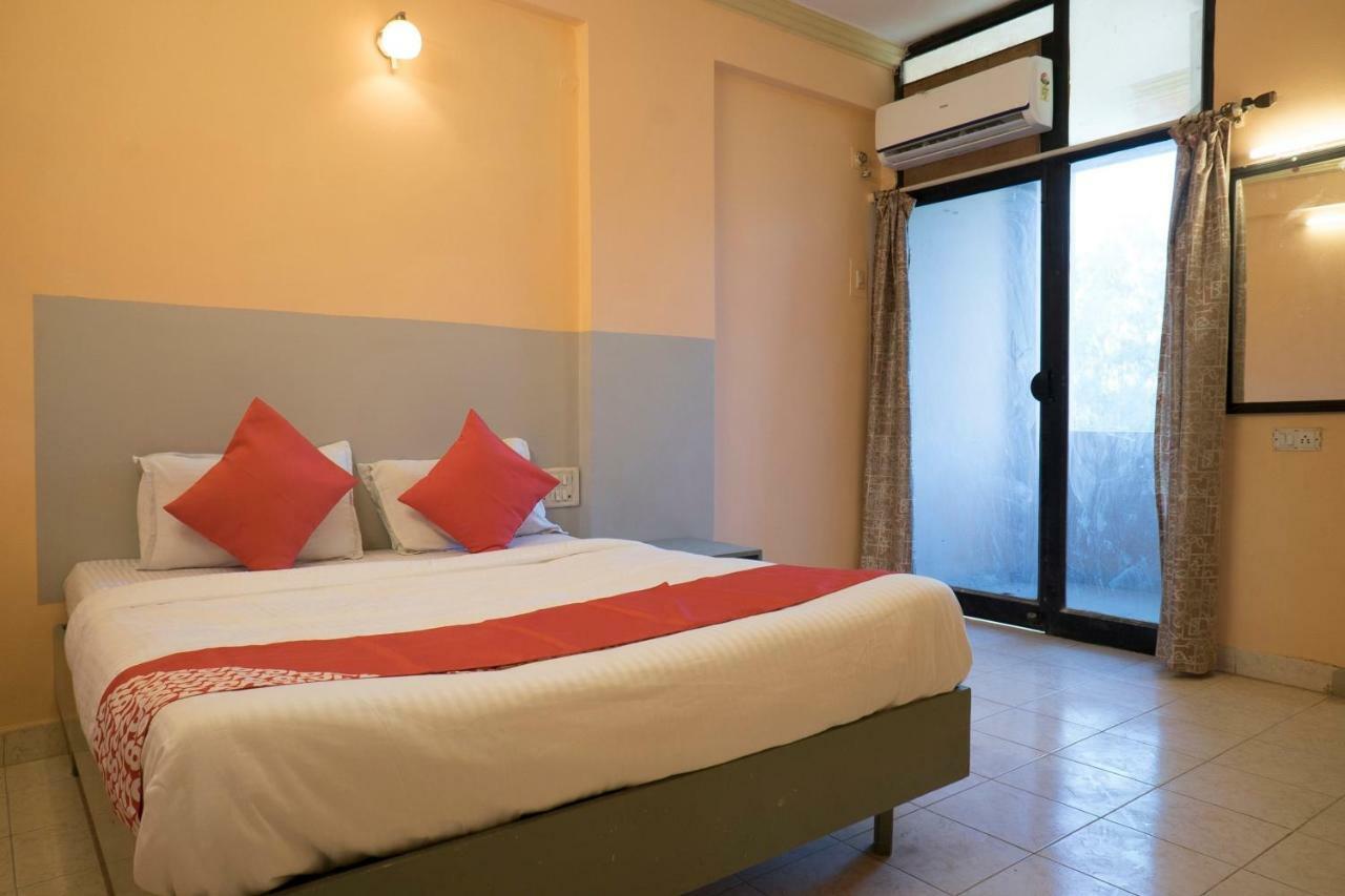 Oyo Flagship 37830 Hotel Aakar International Satara Exteriér fotografie